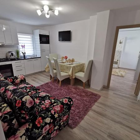 Apartament Gold Luxury Tîrgu Ocna Exterior foto